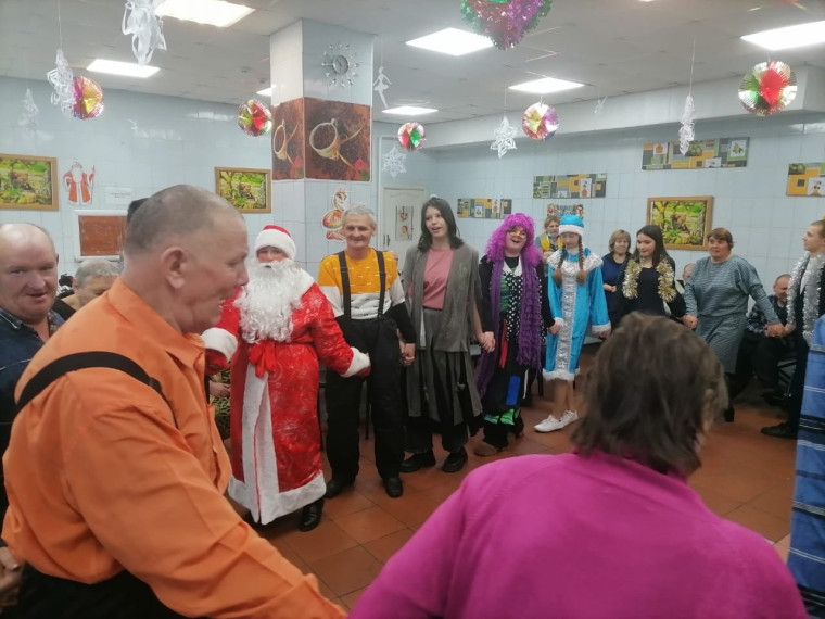Новогоднее представление.